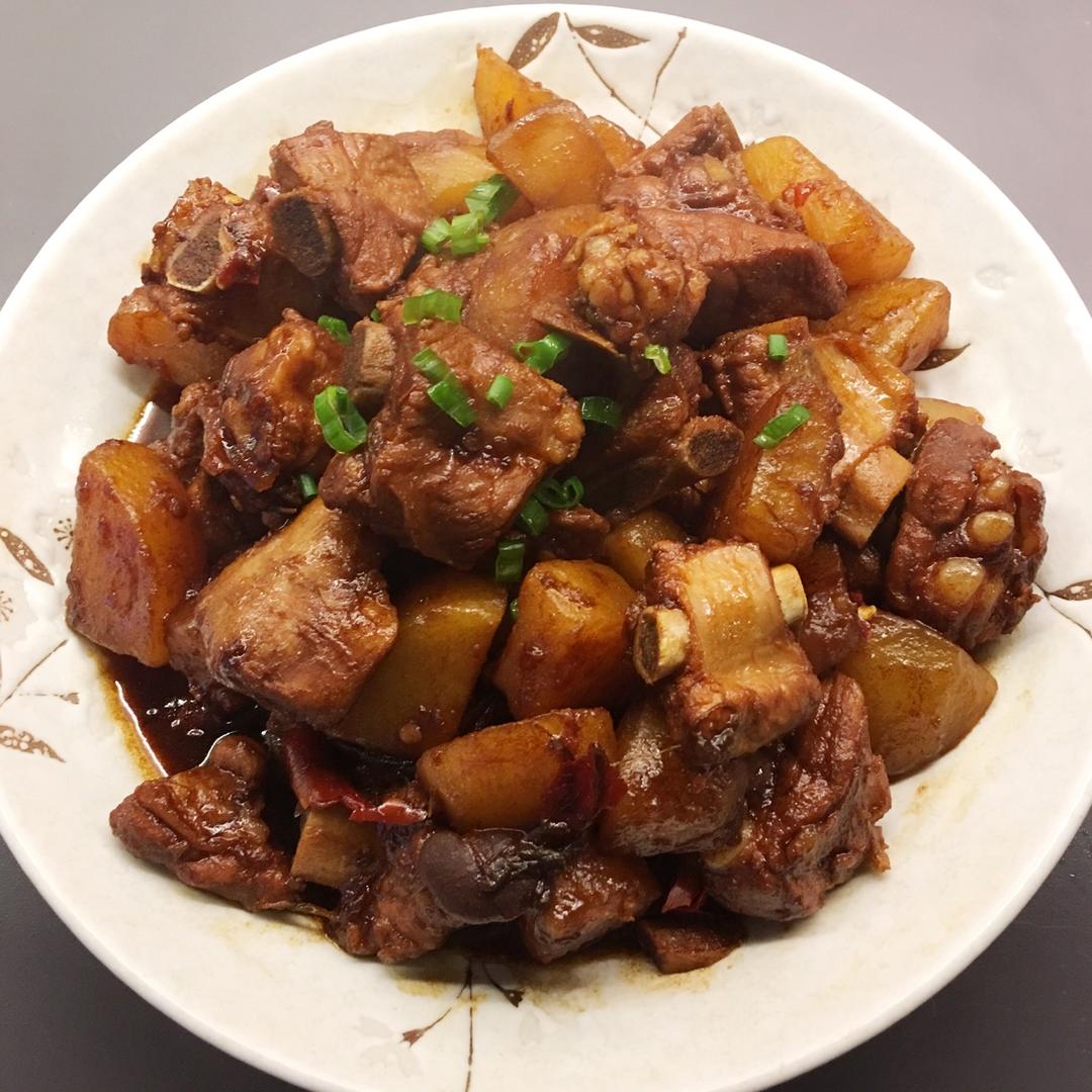 土豆炖排骨
