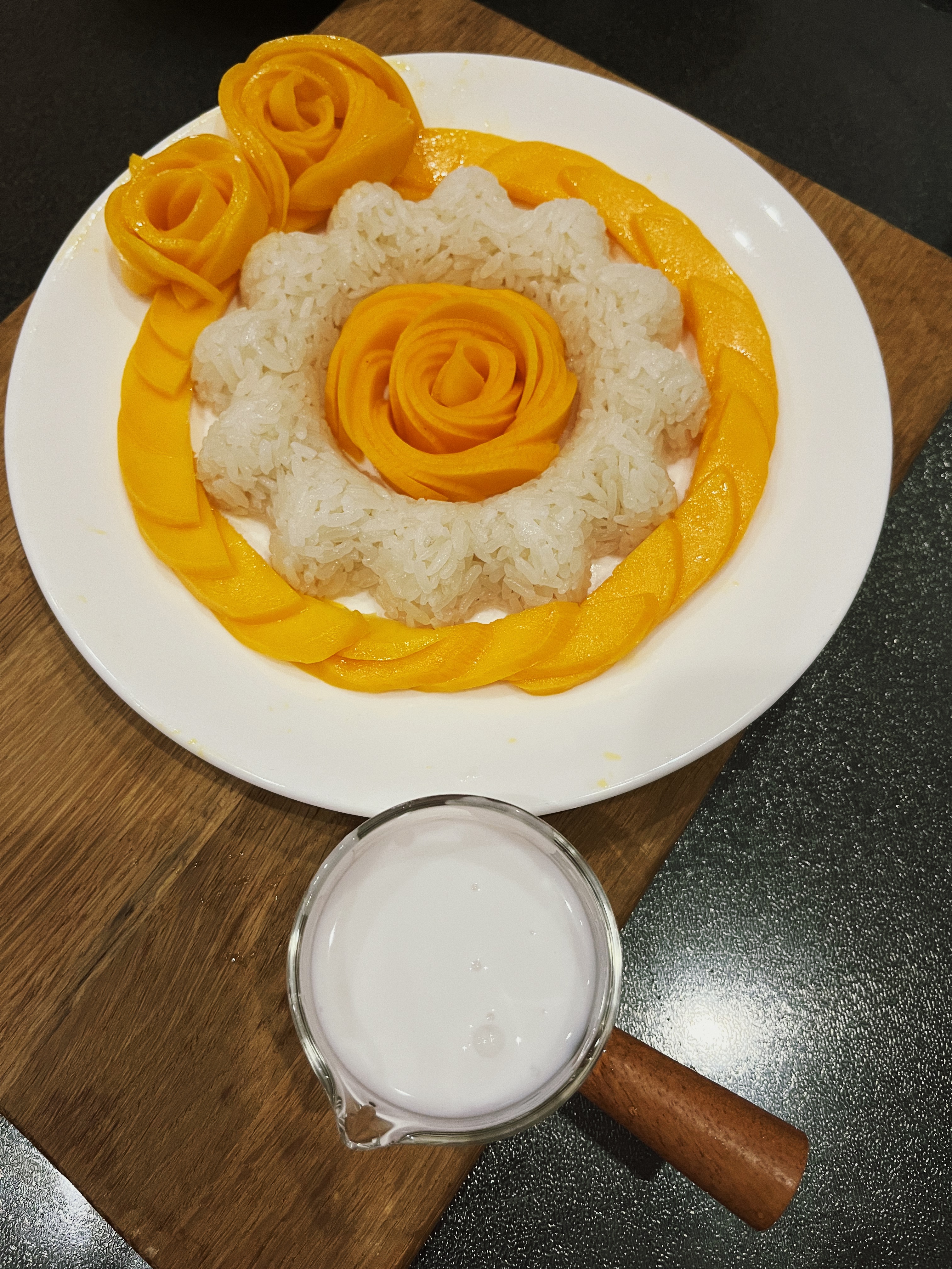 泰国椰汁芒果糯米饭的做法