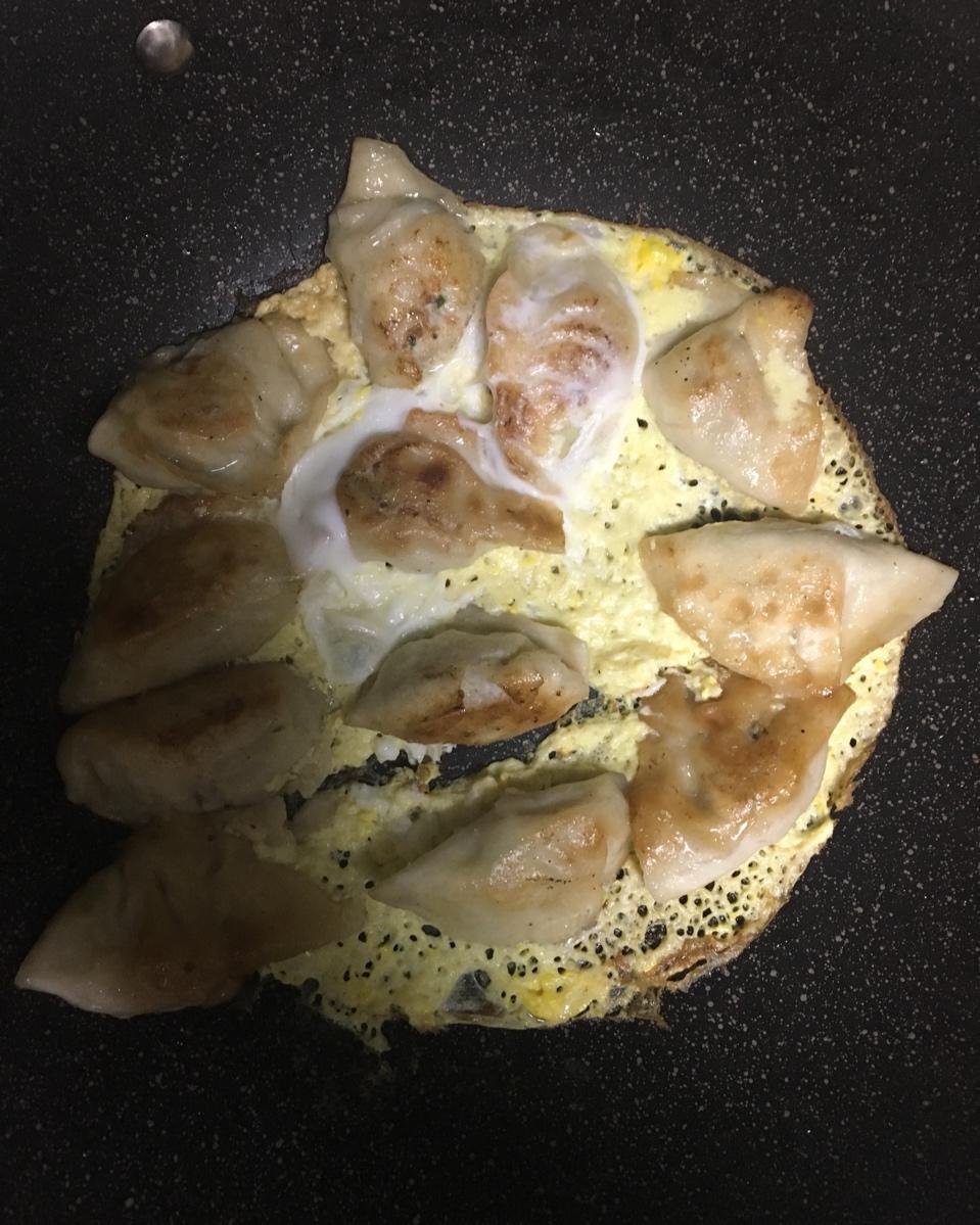 懒人快手抱蛋煎饺