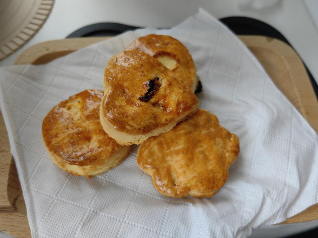 免打发‼️外酥里软的蔓越莓司康！一次成功