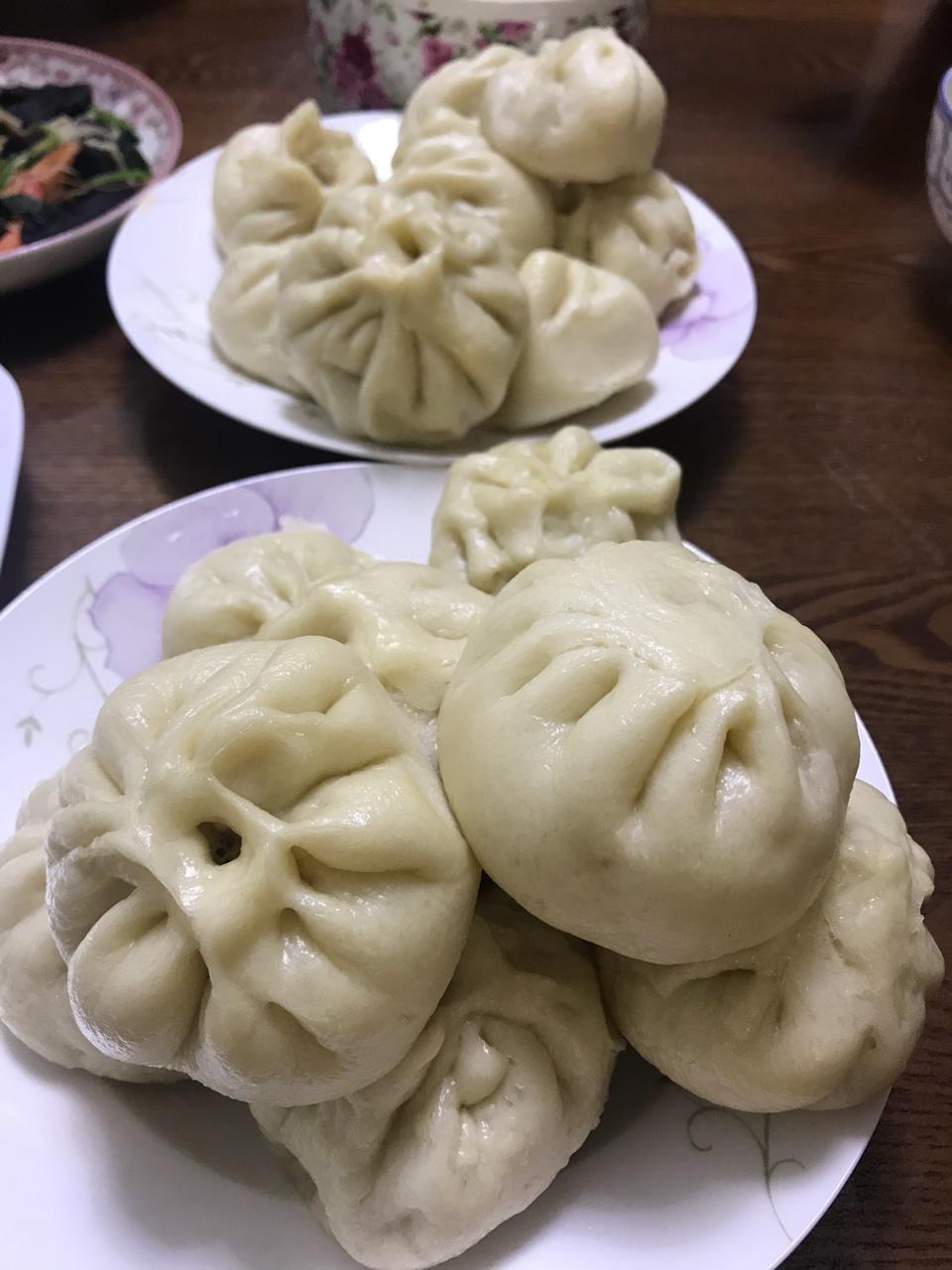 烘焙小白初长成做的包包子的手法(鲜虾猪肉包)