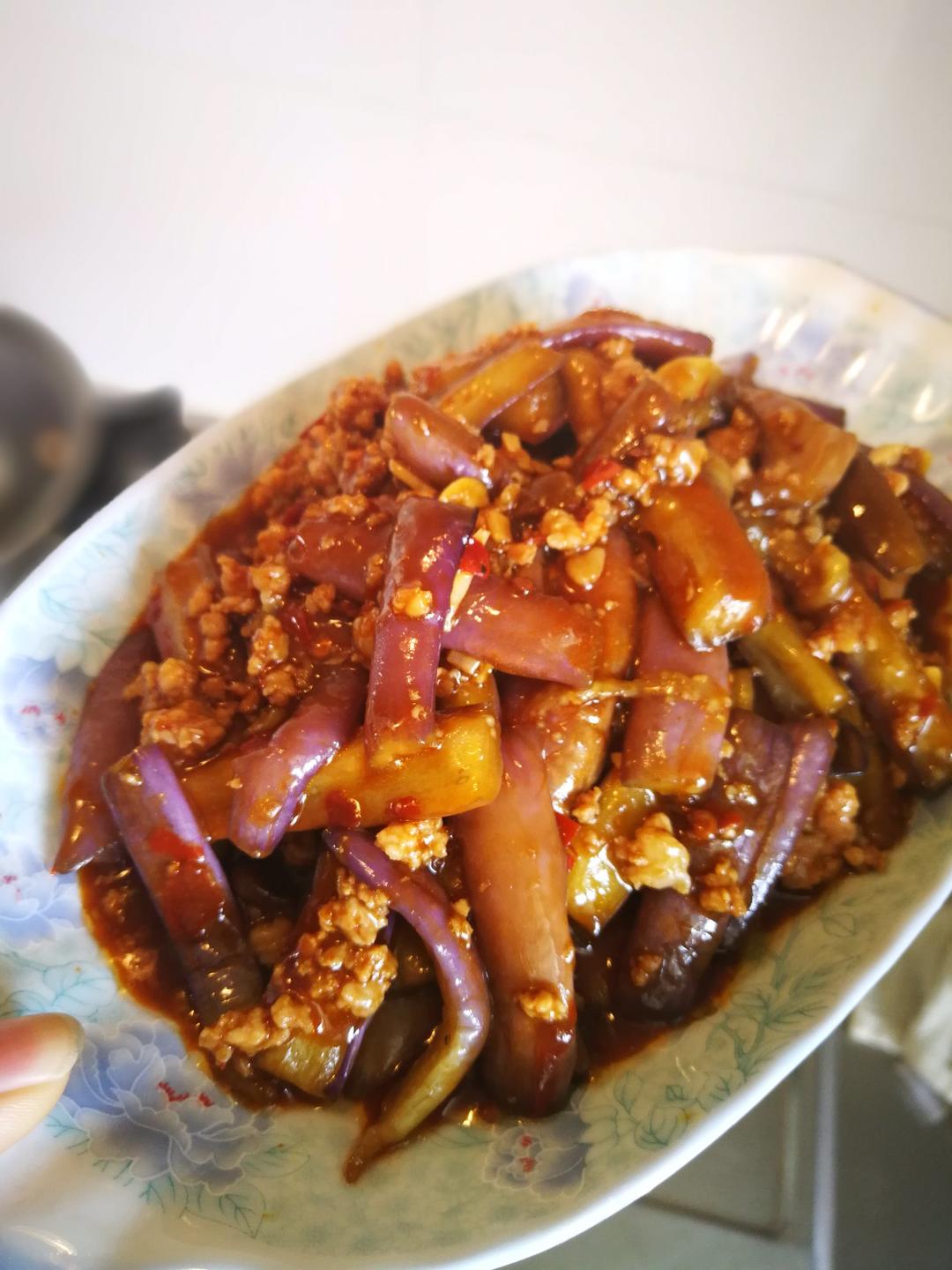 gwenk做的红烧肉沫茄子