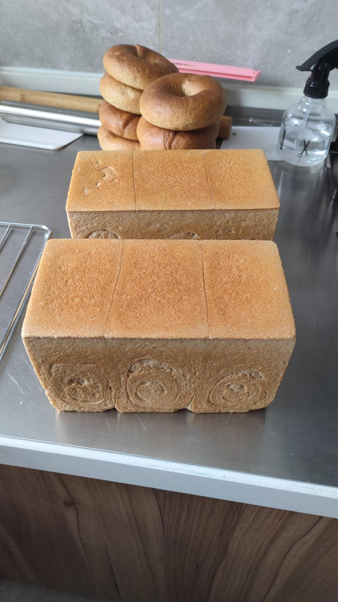 玩转各种“种”面团——中种，波兰种，烫种，汤种，65度汤种，70%冷藏中种