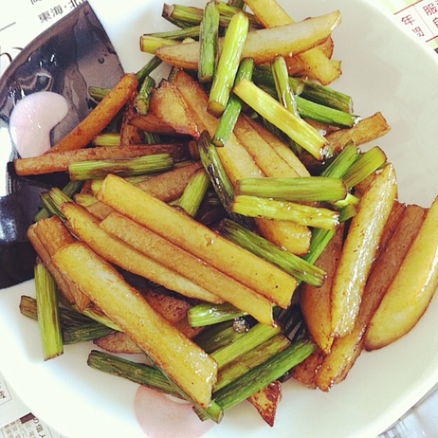 fairycici做的薯条蒜薹