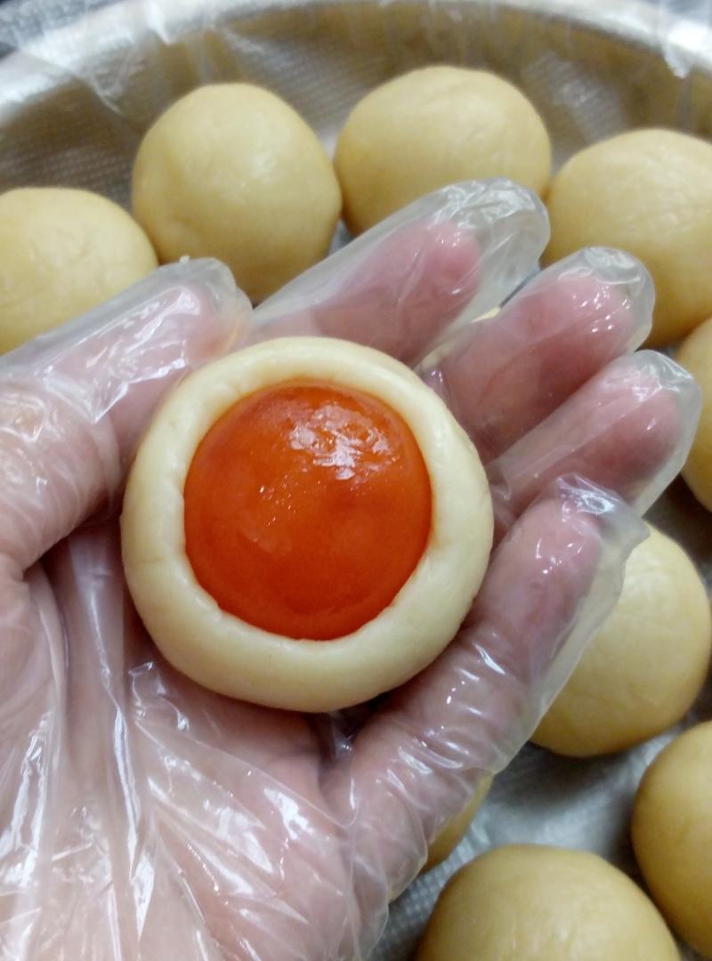 彩虹c做的莲蓉馅