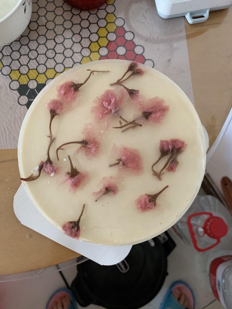 颜值爆表的樱花慕斯。（6寸圆模）