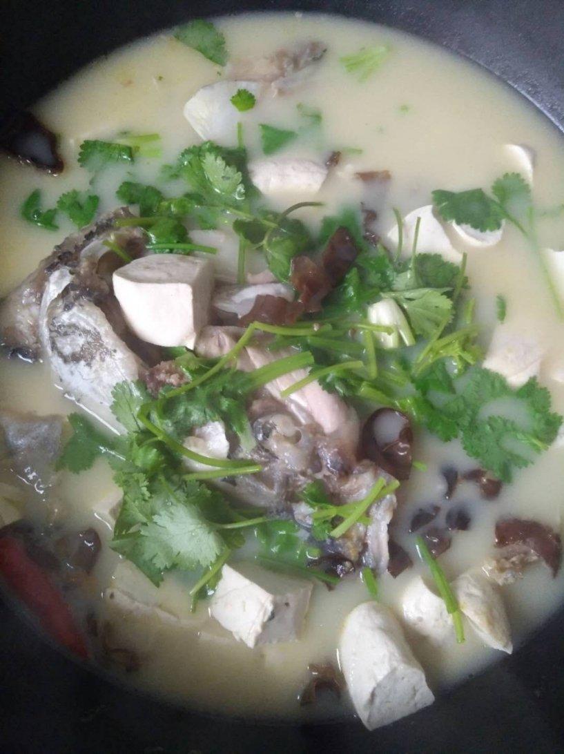 鱼头豆腐汤