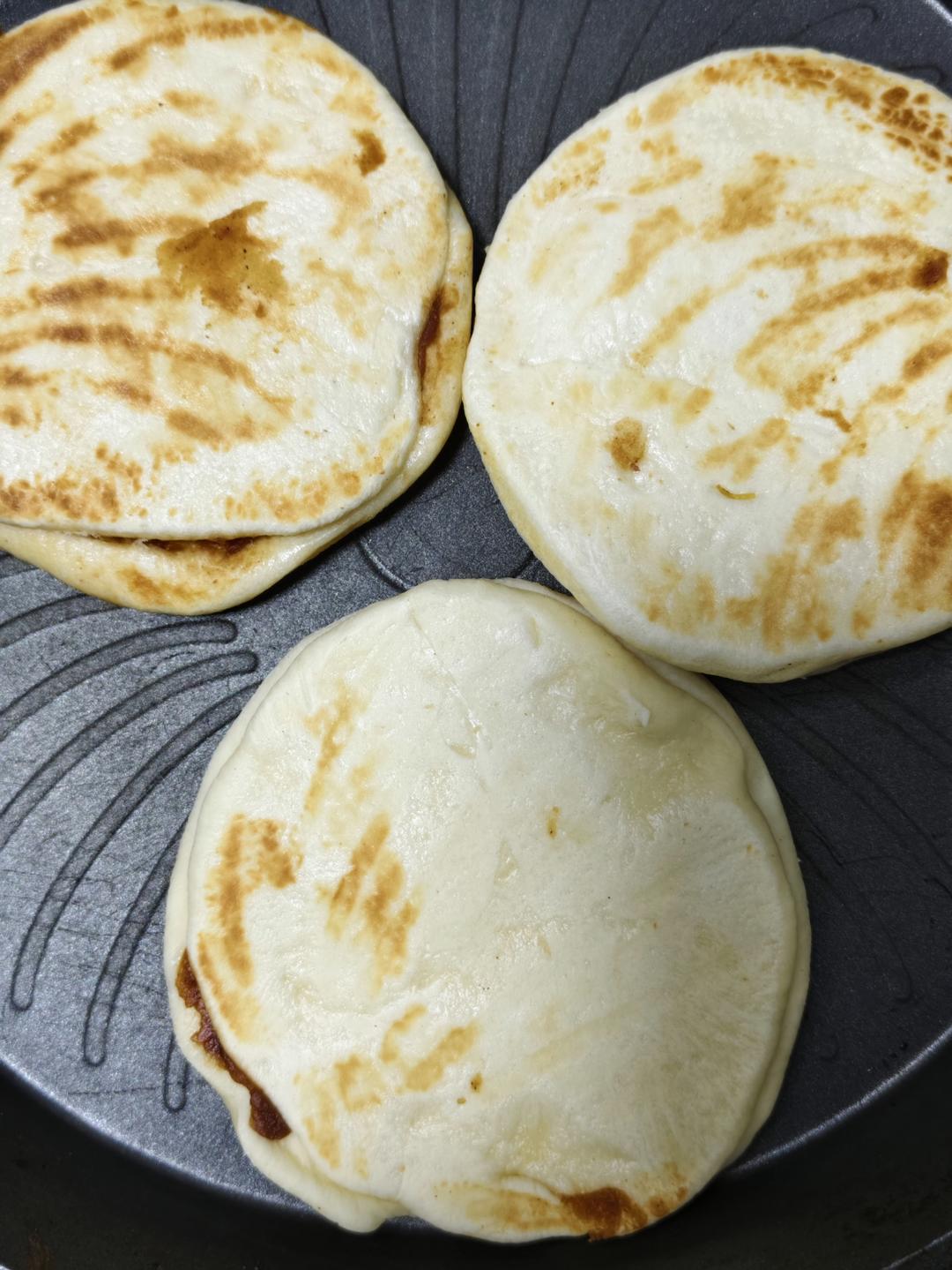 豆沙花朵面包（附红豆馅做法）