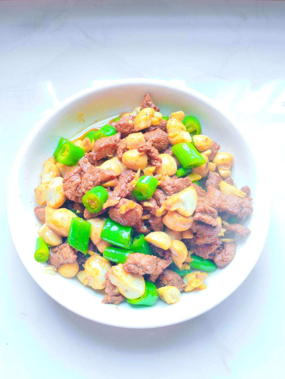 黑椒杏鲍菇牛肉粒