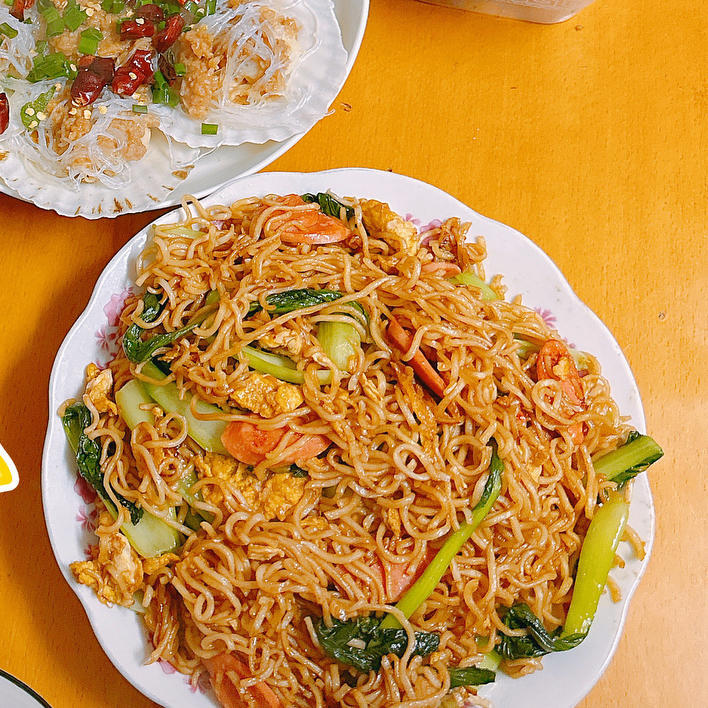 路边摊风味炒方便面