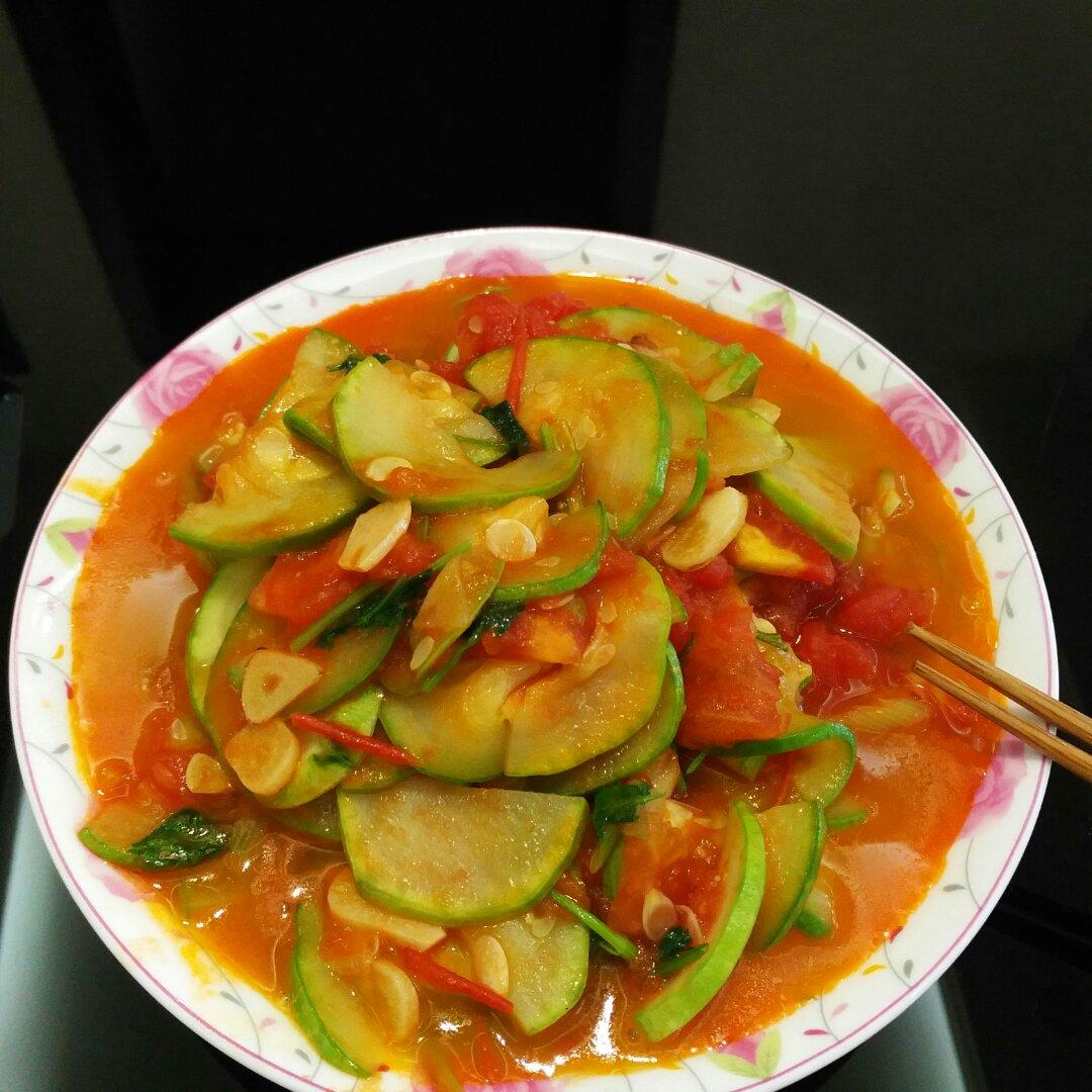西红柿炒西葫芦