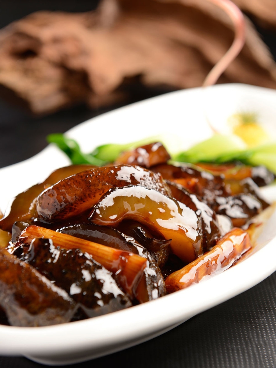 传统鲁菜：葱烧海参