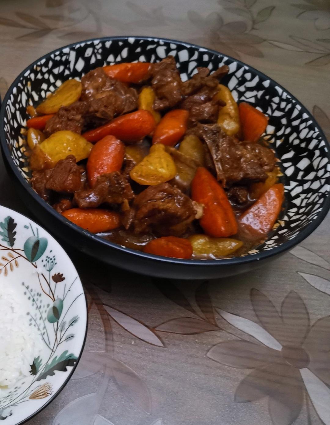 土豆炖排骨～好吃到飞起～