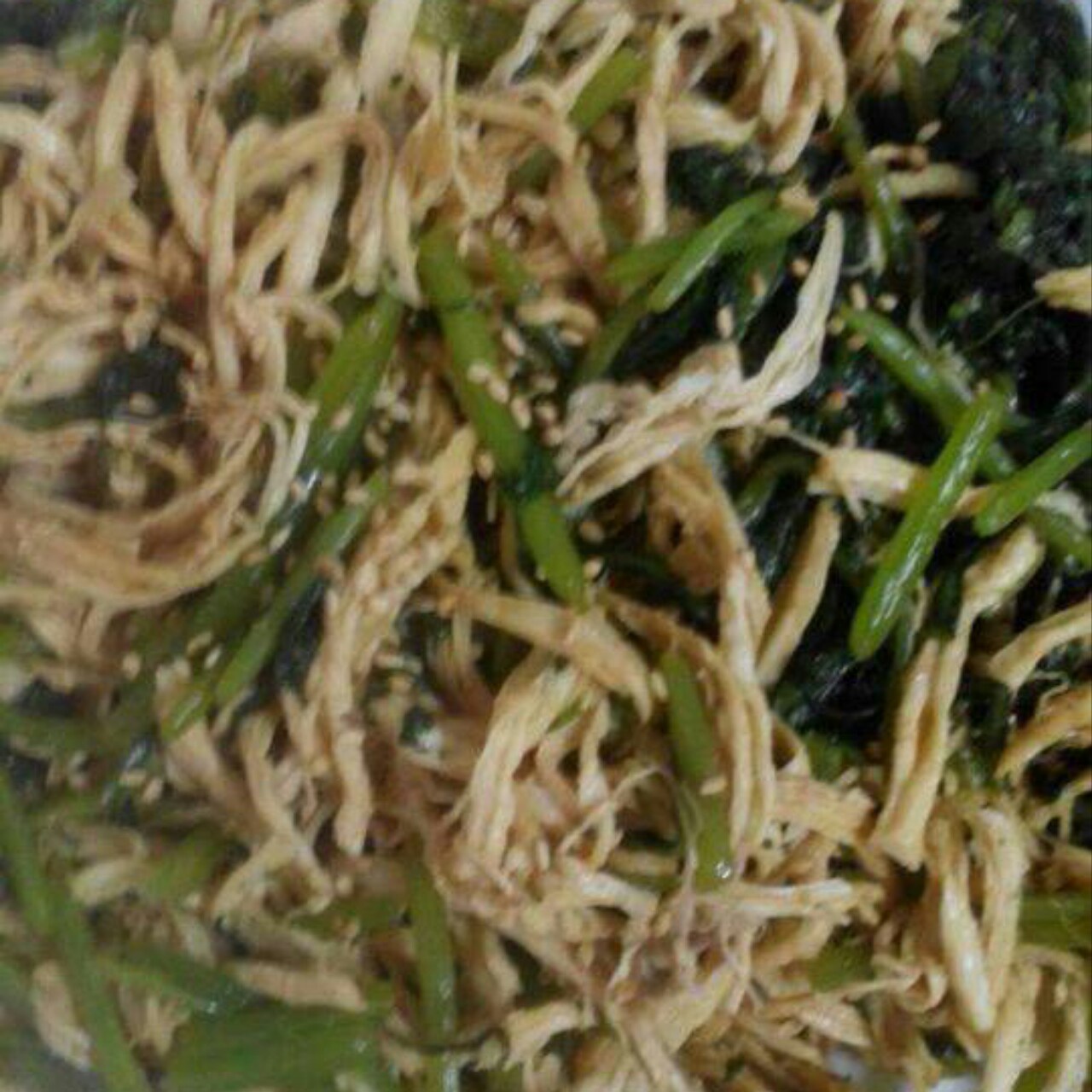 茼蒿拌鸡丝