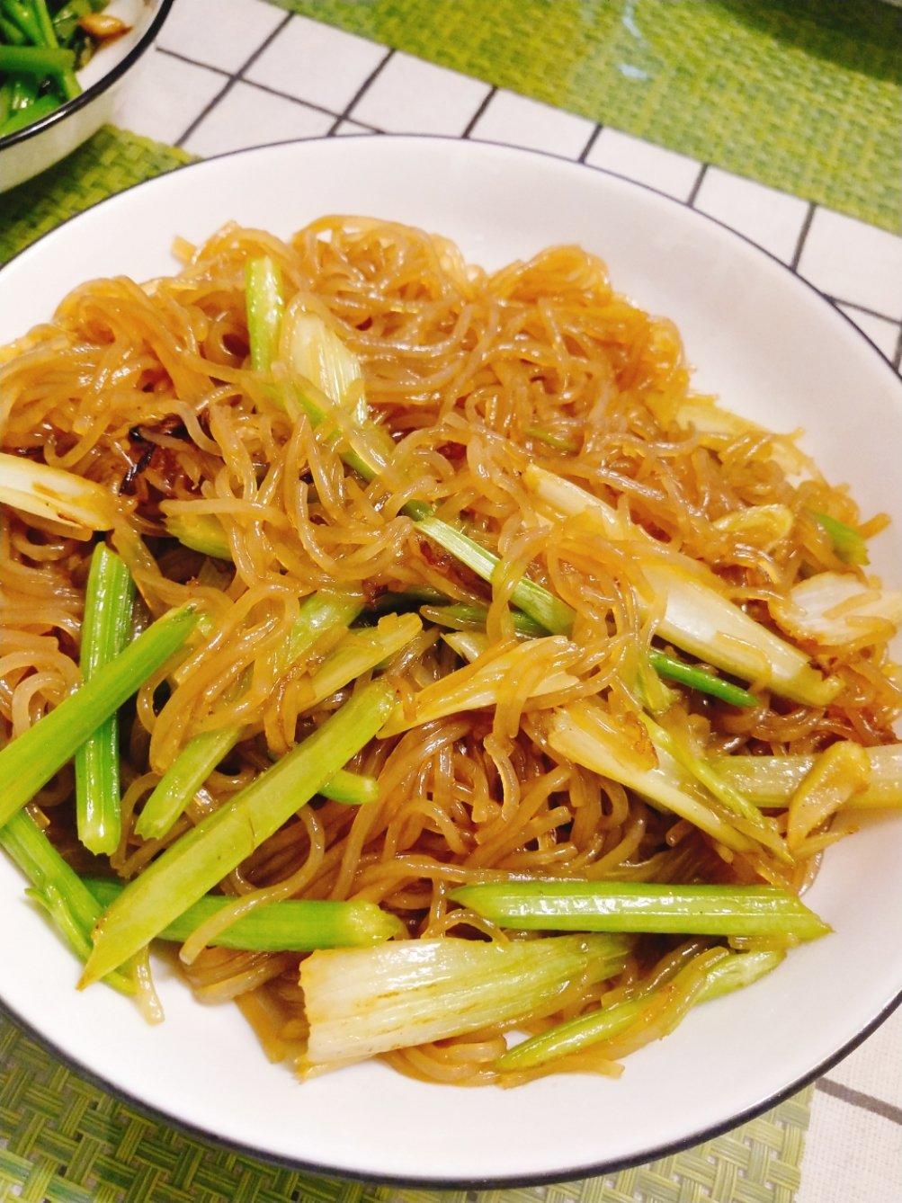 素炒芹菜粉
