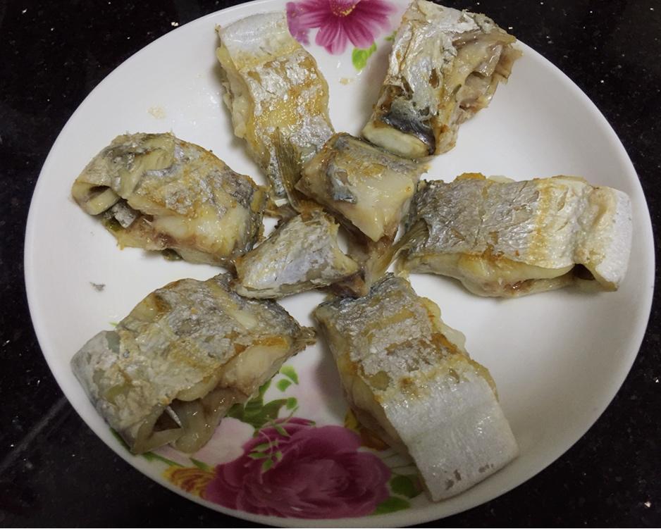 香煎带鱼的做法