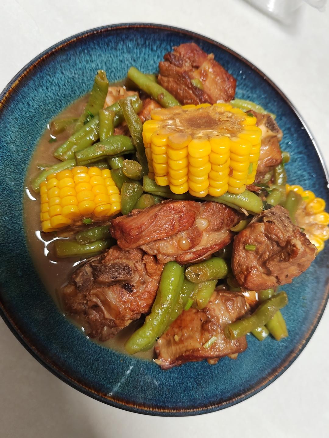 硬菜代表--排骨炖豆角土豆（豆角焖面胚子）