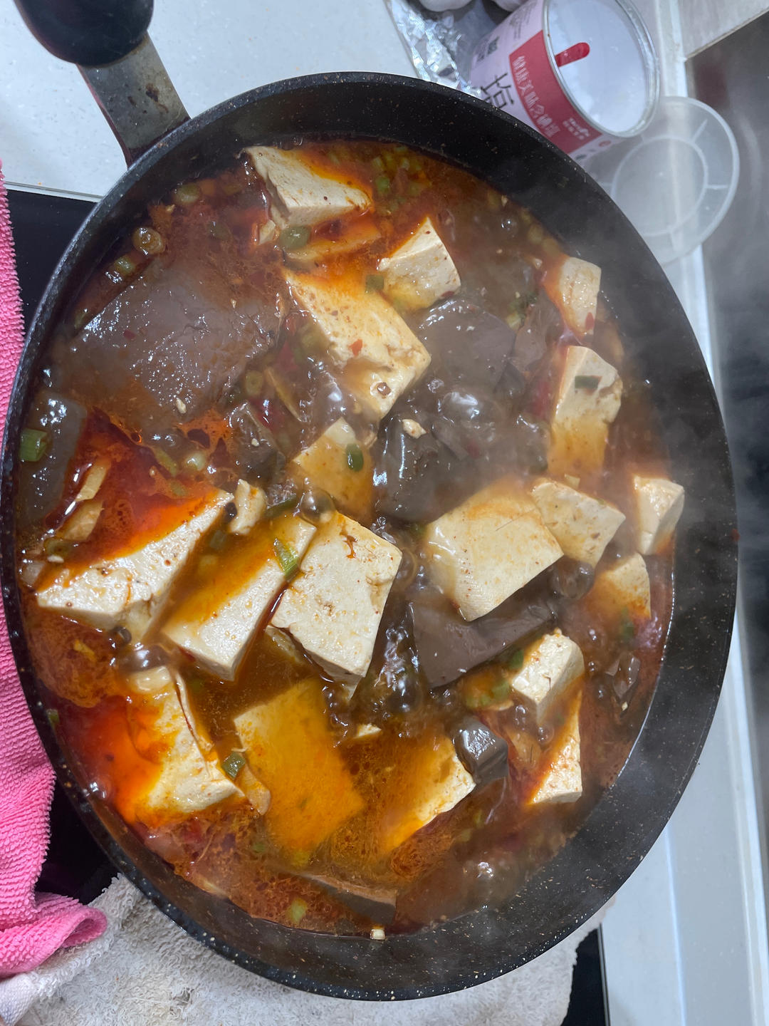 能吃三碗饭的红烧鸭血豆腐