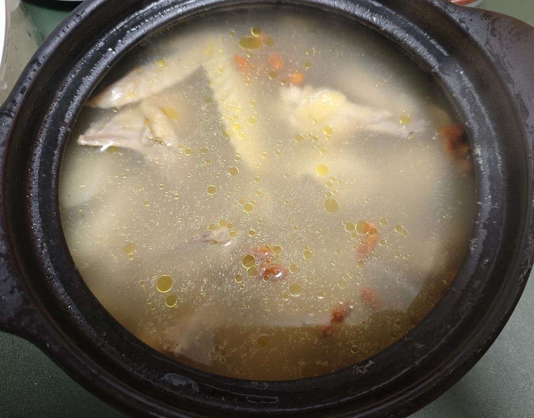 山药土鸡汤