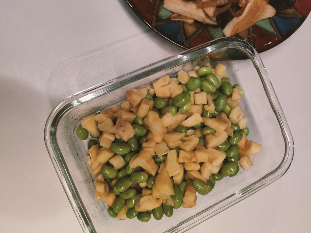 萝卜干炒毛豆