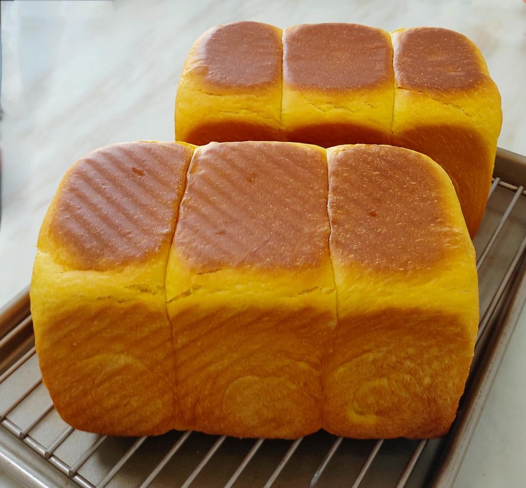 这南瓜巴斯克吐司吃一口直接封神，绵软细腻