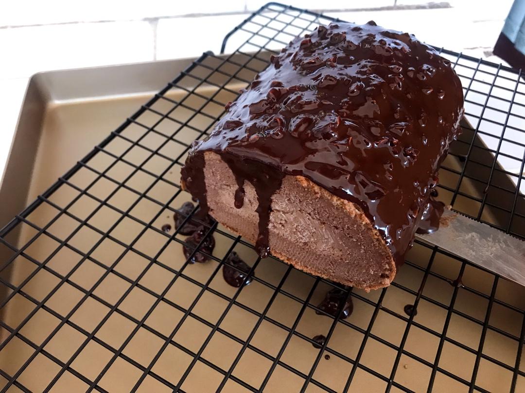 🍫梦龙蛋糕卷. 巧克力脆皮蛋糕卷 by pink-rabbit