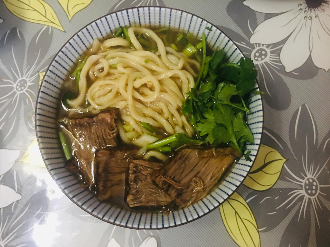 兰州牛肉拉面制作|拉面&牛肉汤&辣椒油