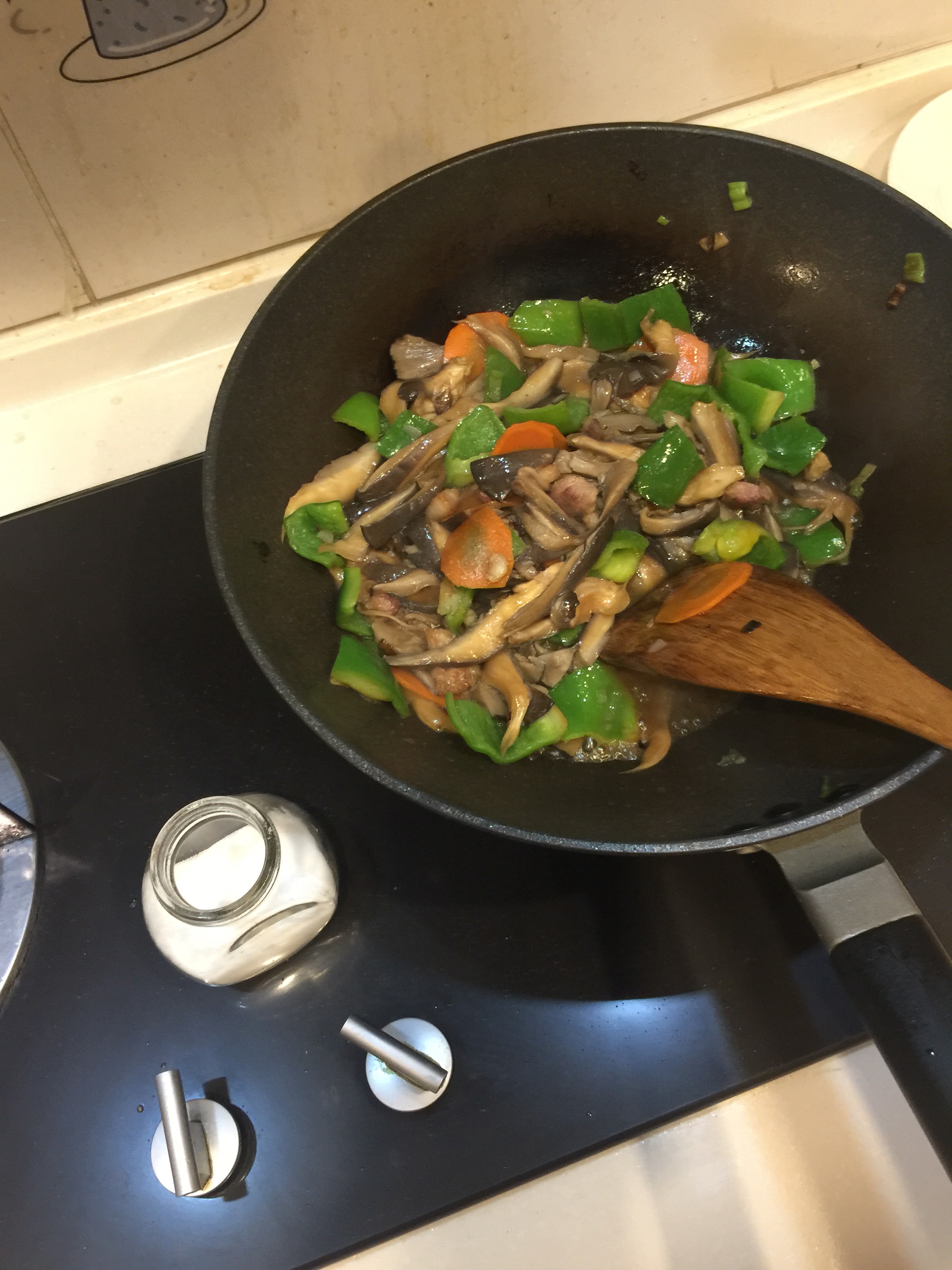 蚝油鲜蘑炒肉片的做法 步骤10