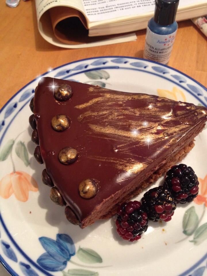 淋酱巧克力蛋糕！