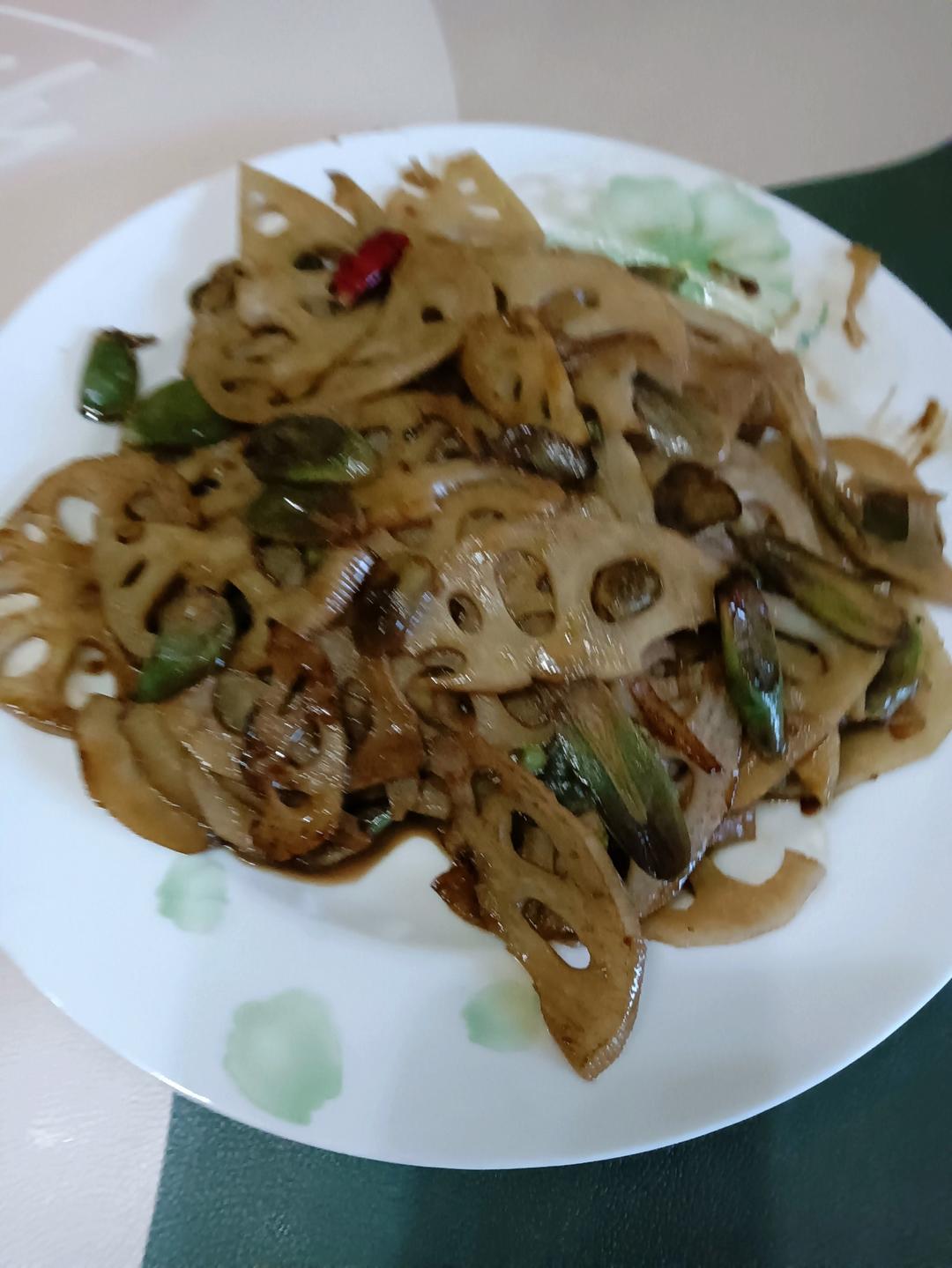 腊八蒜炒藕（不一样的醋溜藕片）