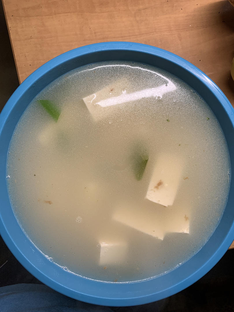 鲫鱼头豆腐汤