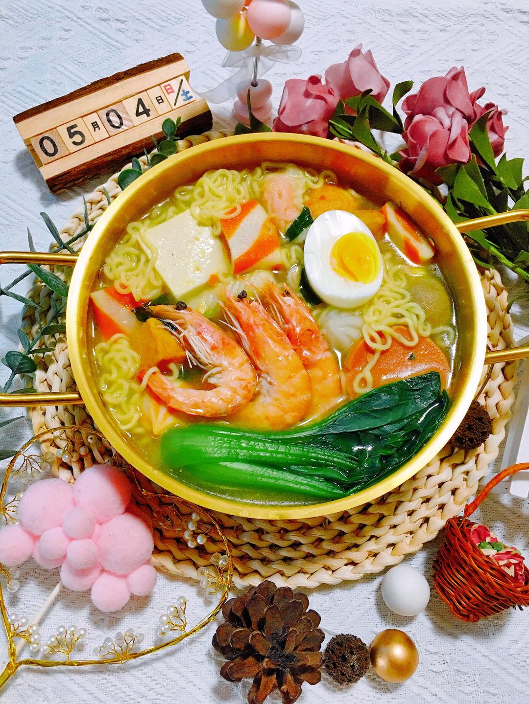 打开泡面的正确煮法「火锅丸子面🍜」