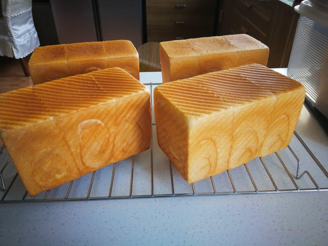 超润的酸奶吐司