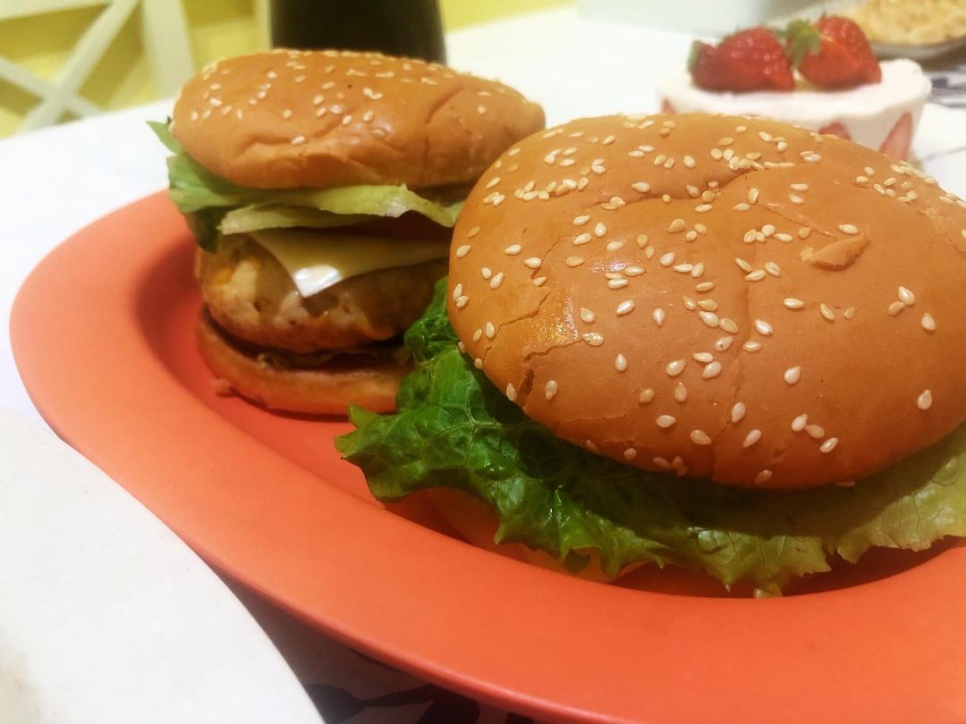 肯德基早餐汉堡轻松在家做 ---『玉米鸡肉汉堡包』