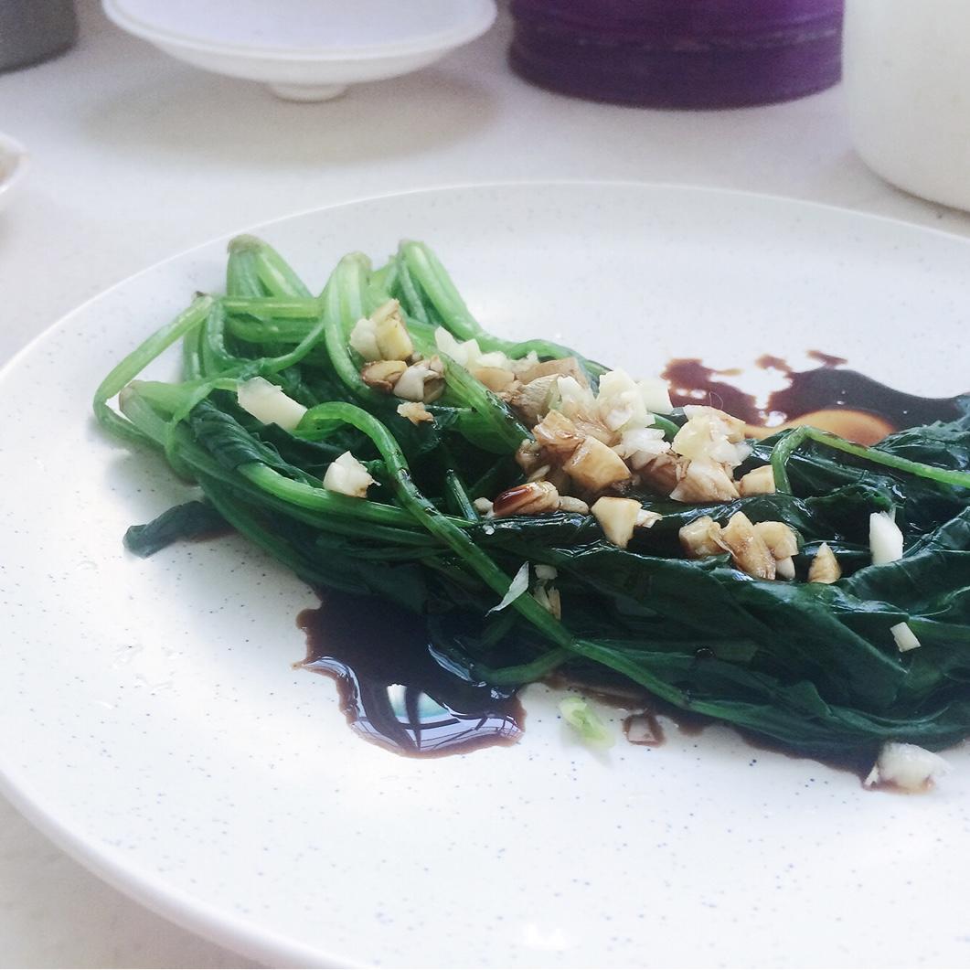 无敌简单之蒜香白灼菠菜