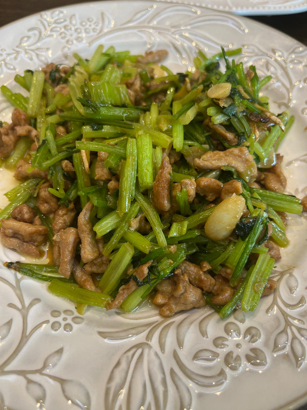 芹菜炒肉丝