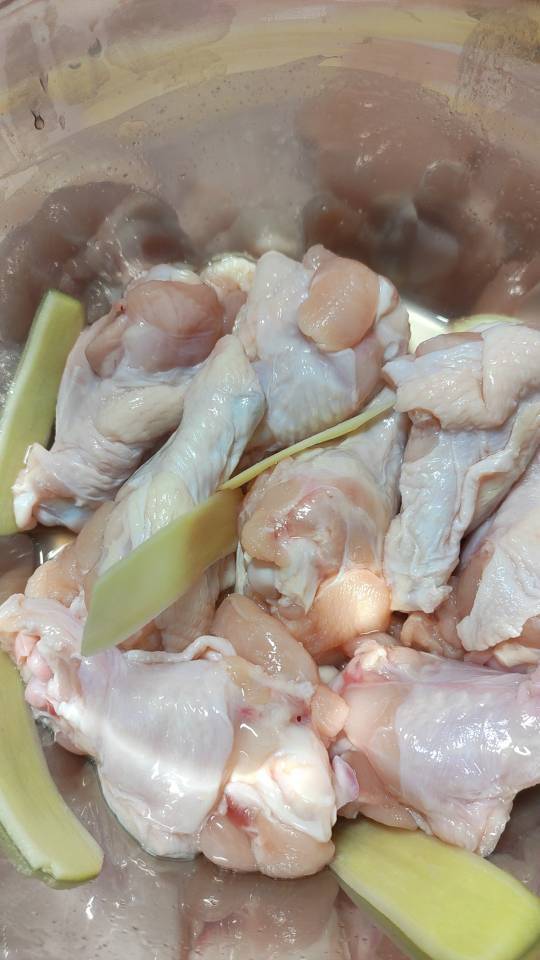 鸡腿炖土豆 上桌秒空盘 汤都喝干了！