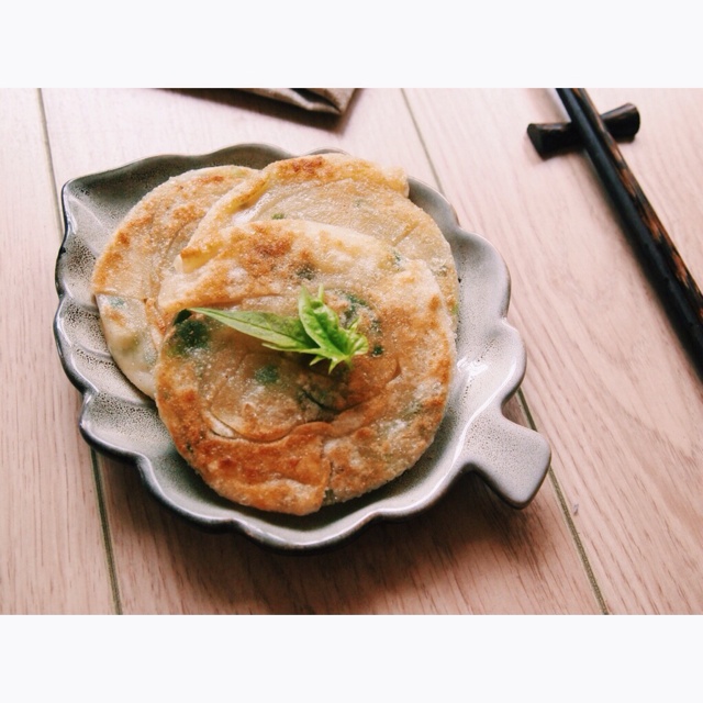 饺子皮葱油饼