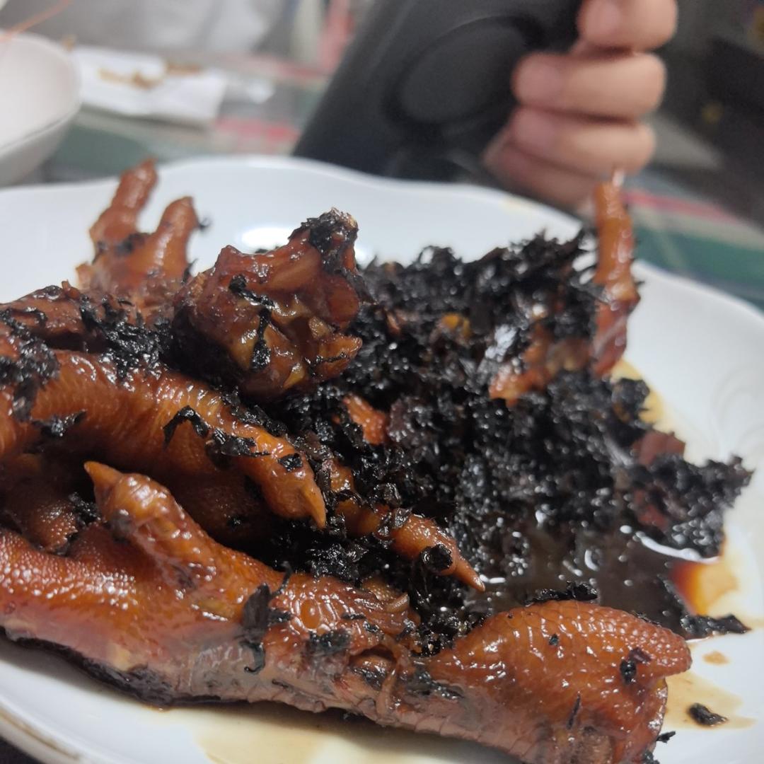 梅干菜红烧鸡爪