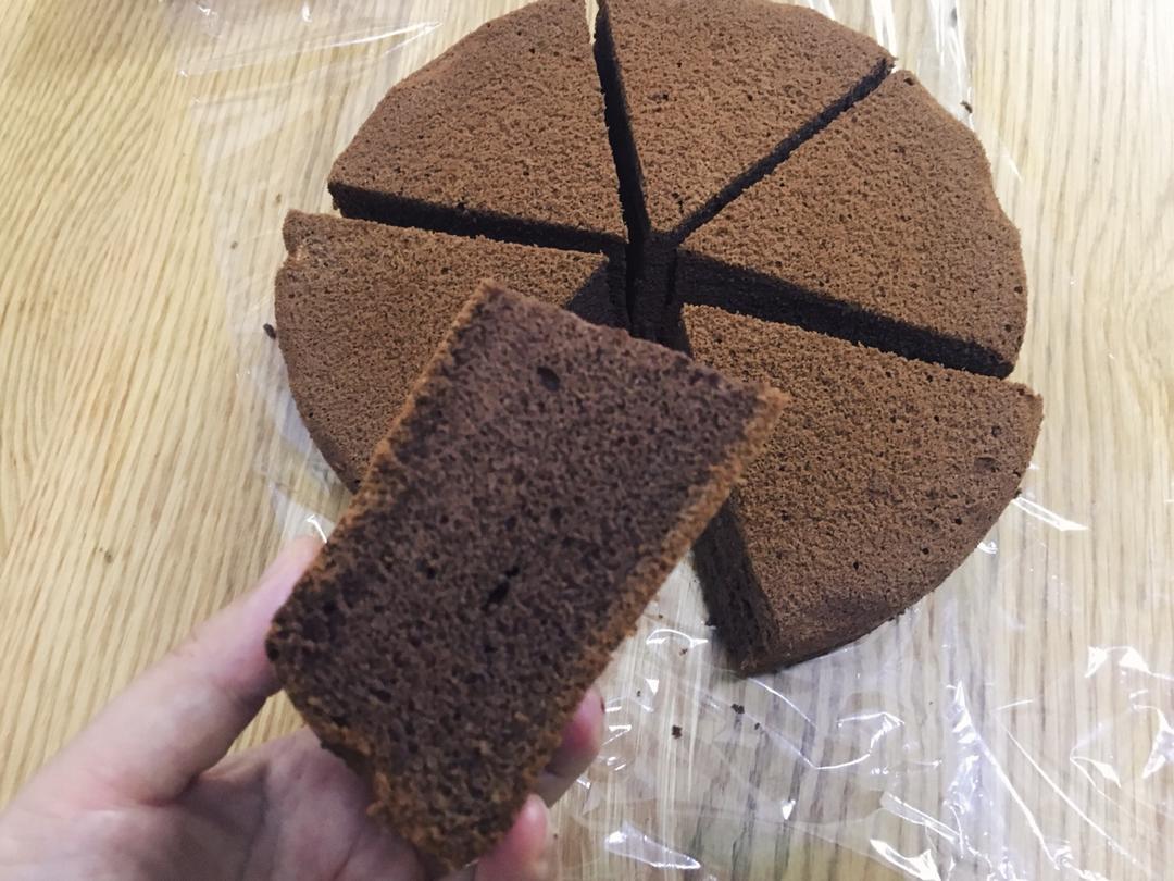 不消泡的巧克力戚风