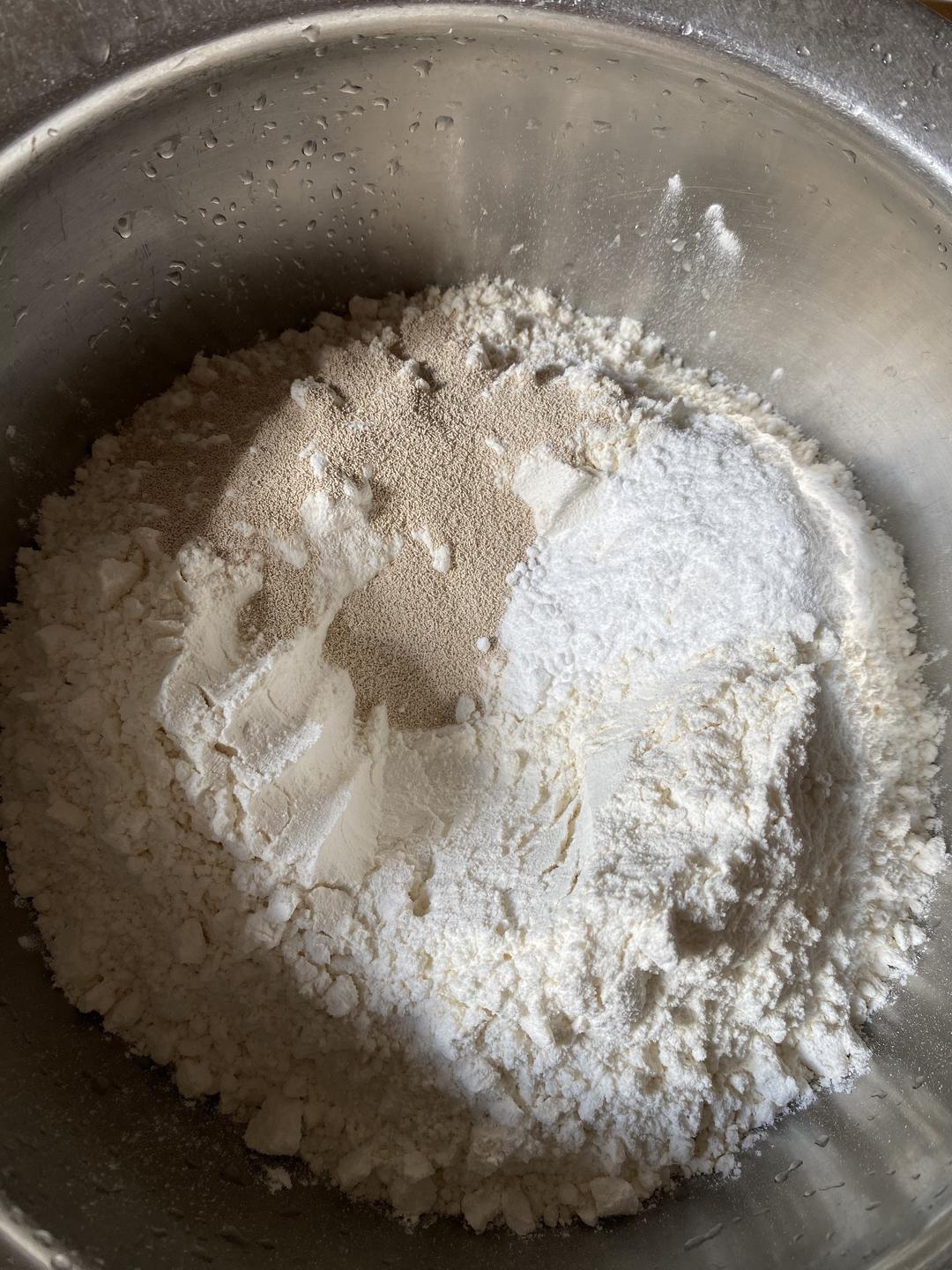 纯奶手撕吐司的做法 步骤1