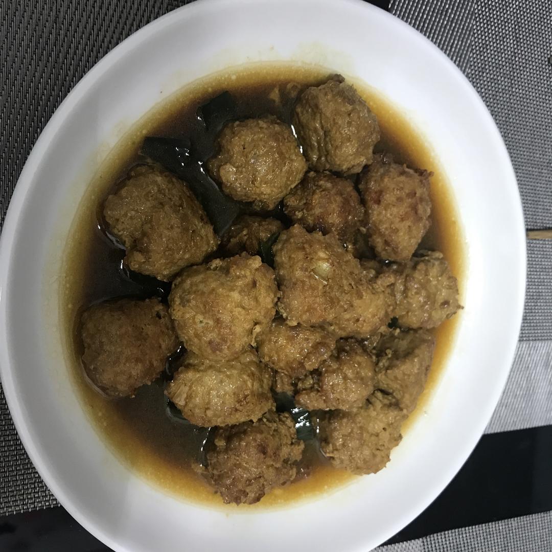 红烧肉丸