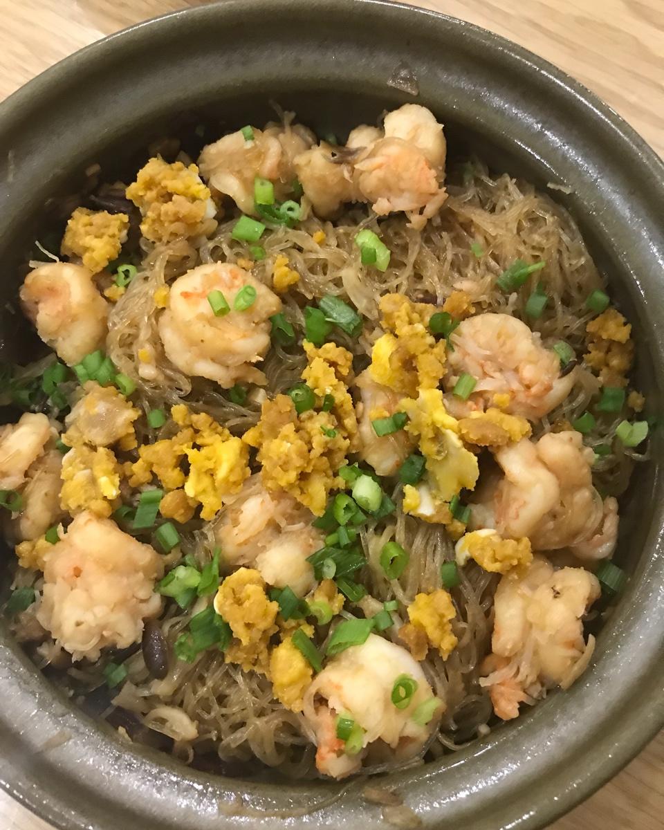 去餐厅必点的粤式虾皇粉丝煲