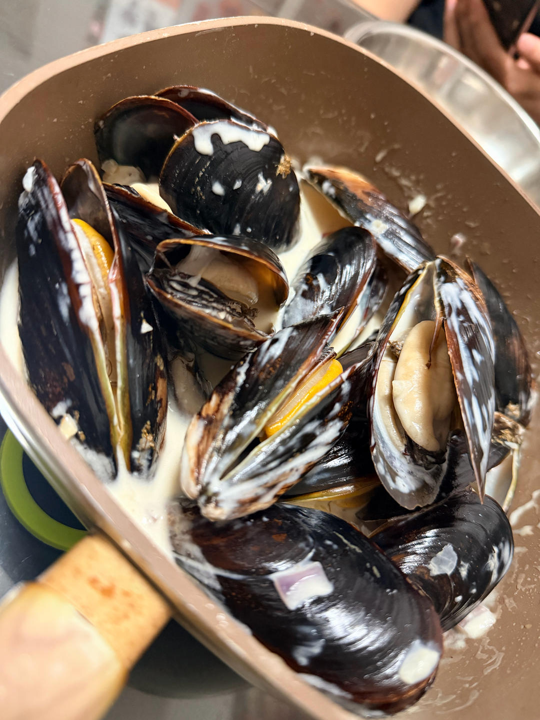 法式白葡萄酒奶油青口贝