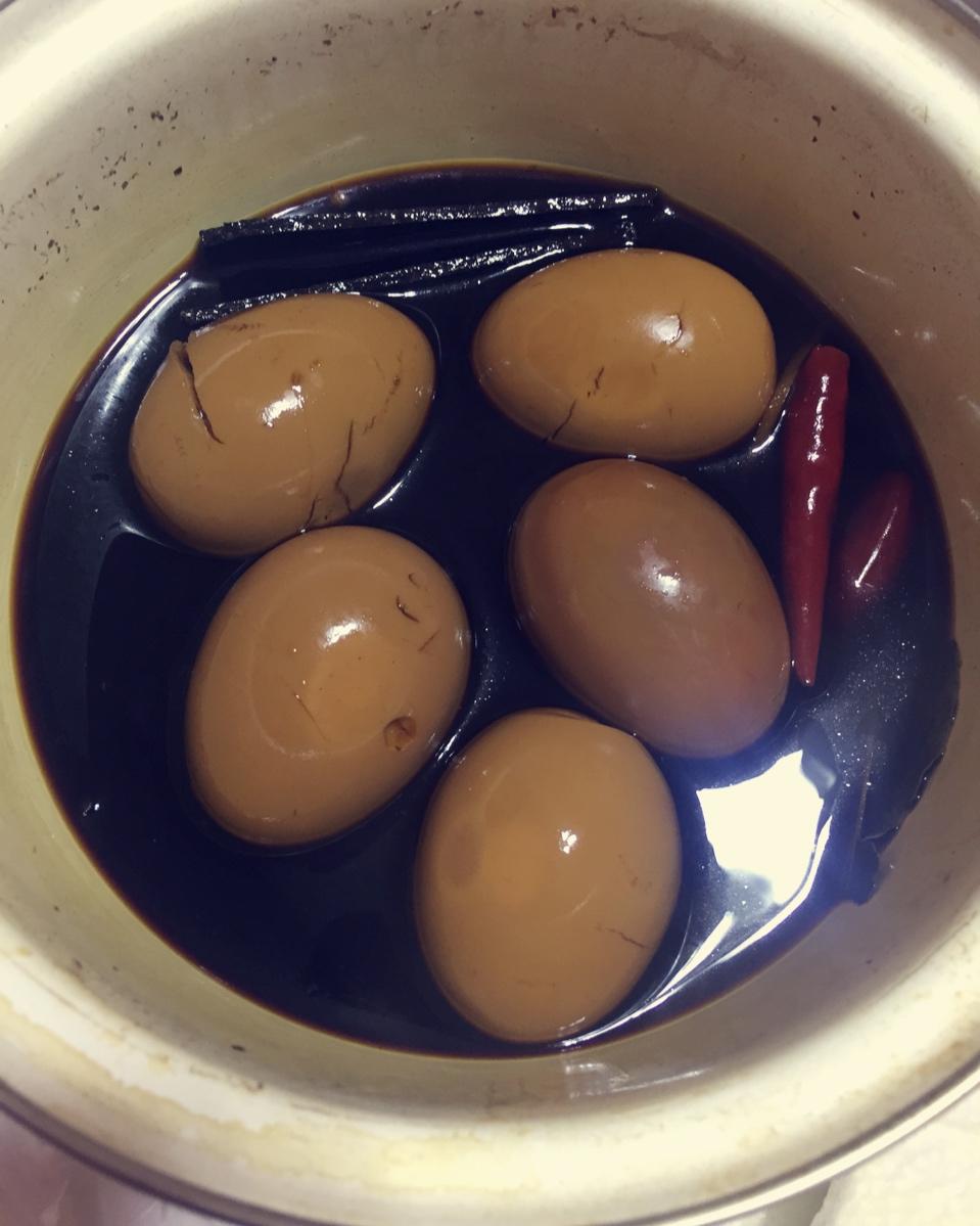 卤蛋