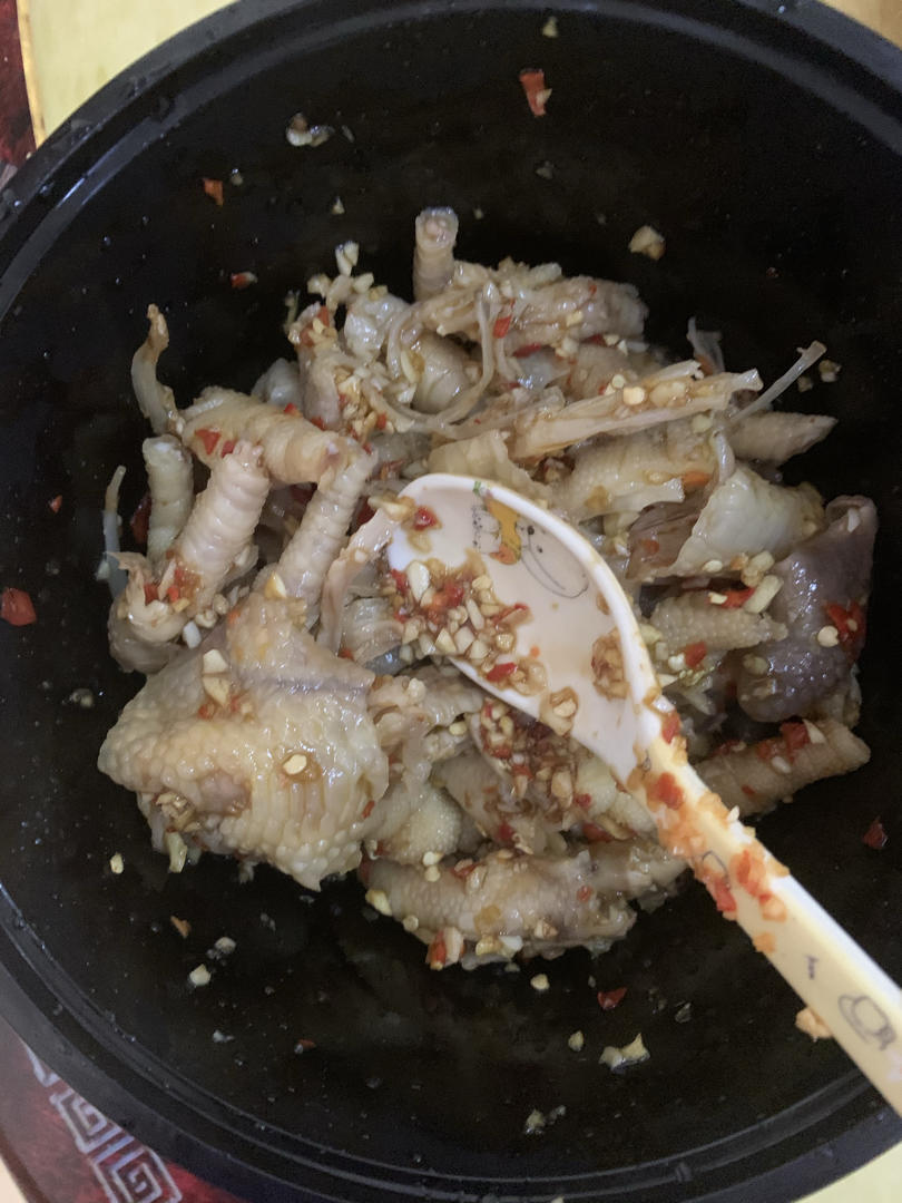 蒜蓉鸡爪爪
