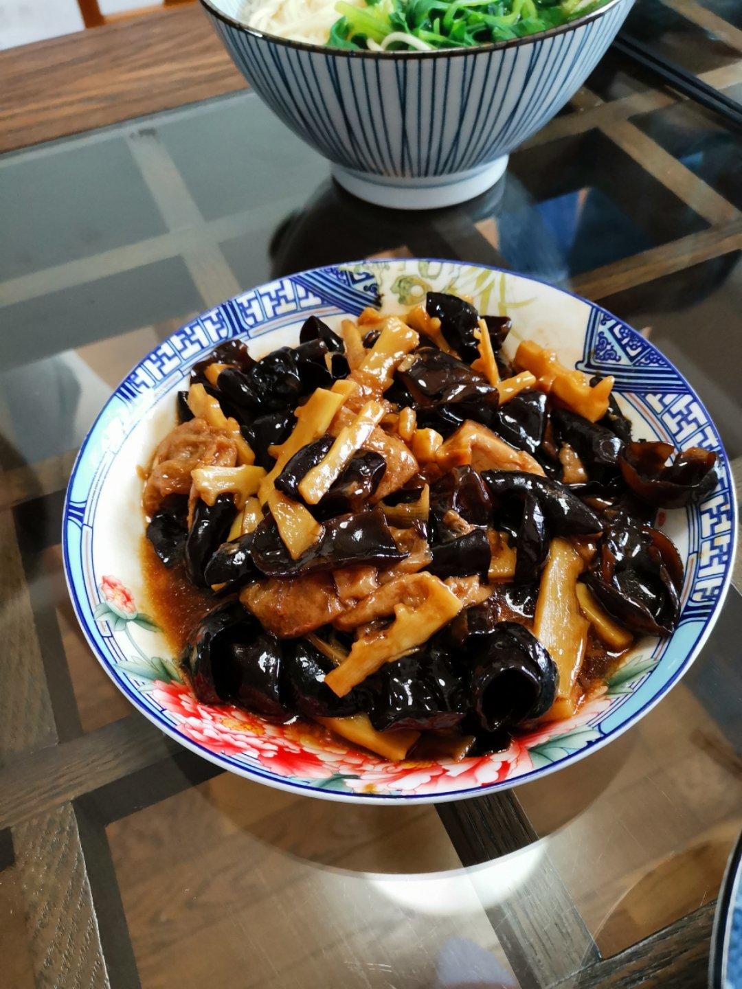 苏式面浇头-香菇面筋（家常炒素）