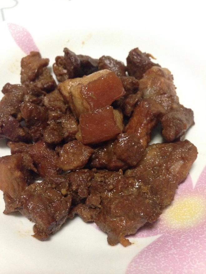 陈氏沙姜炖肉的做法