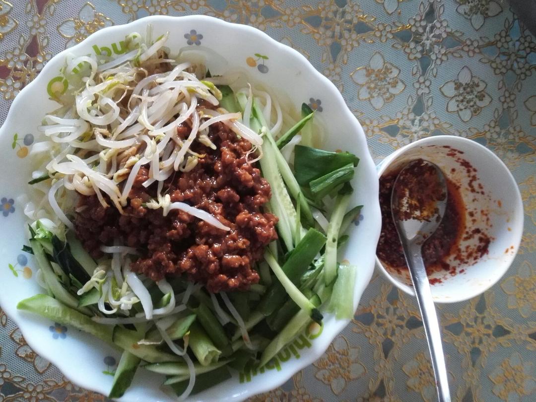 炸酱面