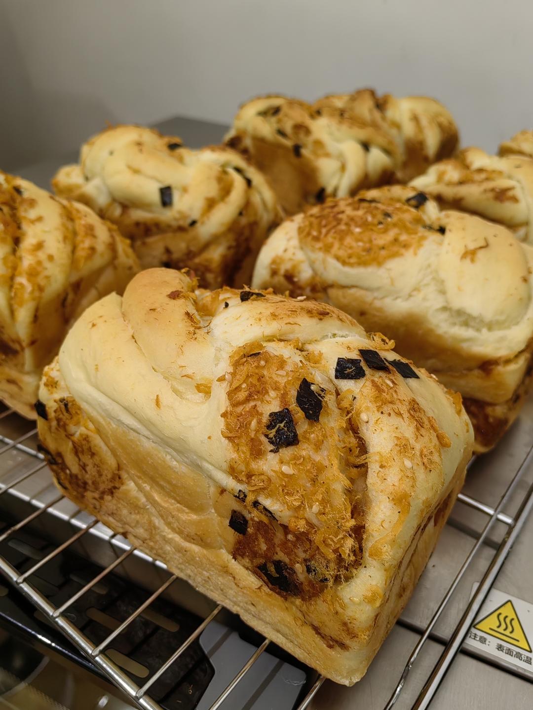 料多多系列---肉松吐司